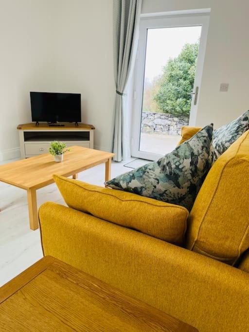 Private Apartment One On Lough Corrib, Oughterard Galway Esterno foto