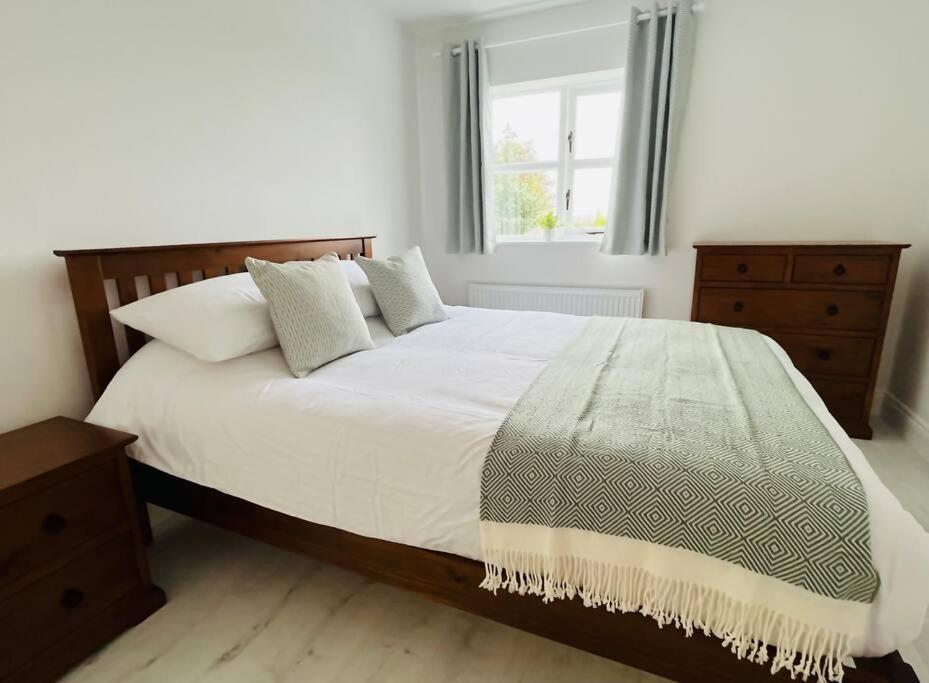 Private Apartment One On Lough Corrib, Oughterard Galway Esterno foto