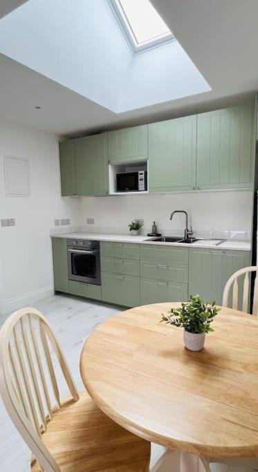 Private Apartment One On Lough Corrib, Oughterard Galway Esterno foto